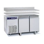 TAVOLO REFRIGERATO 2 PORTE (0/+8) VENTILATO 253 Lt PROFONDITA' 70 cm CON ALZATINA